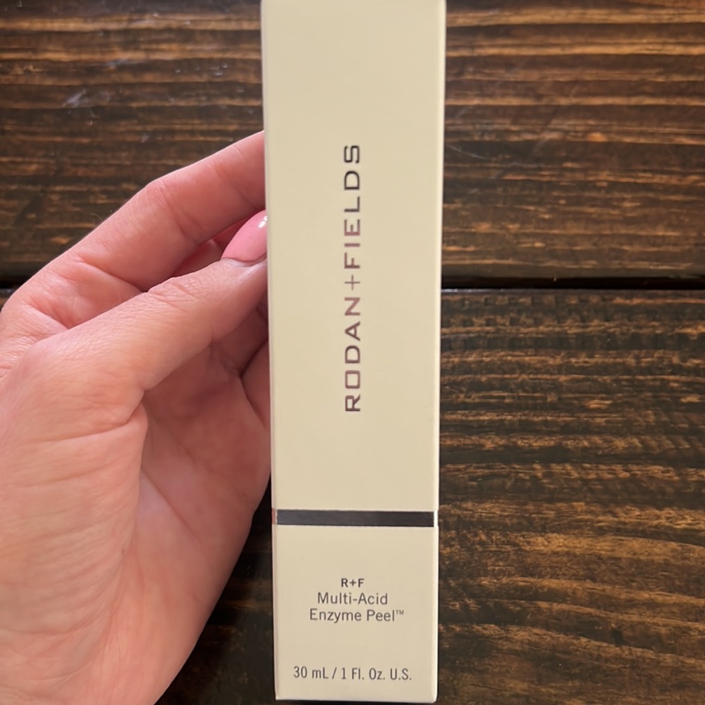 ✨BRAND NEW✨ Multi-Acid Enzyme Peel